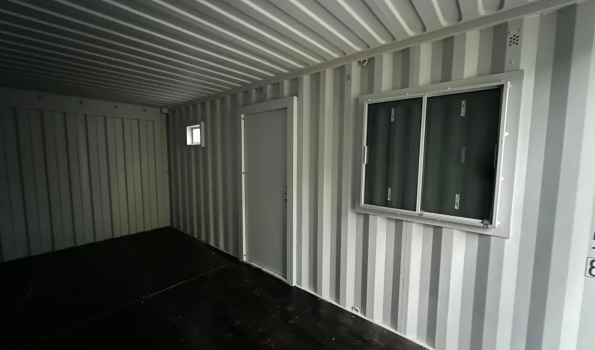 How to Choose the Right Shipping Container for Your Business?